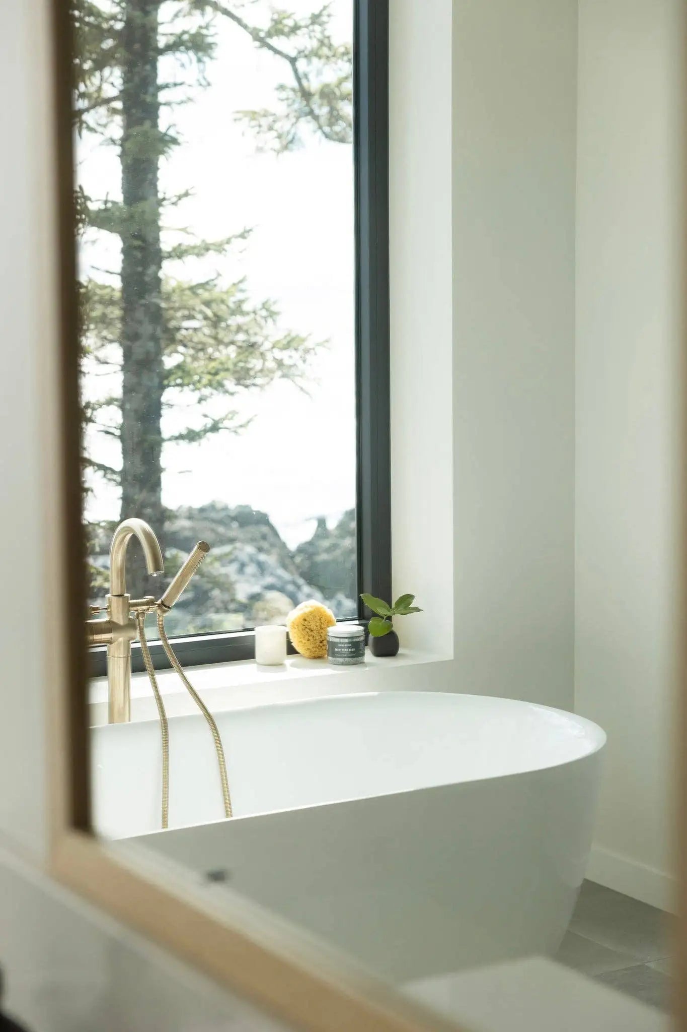 Bubble Bath Salts - Rosemary Mint (250 grams)